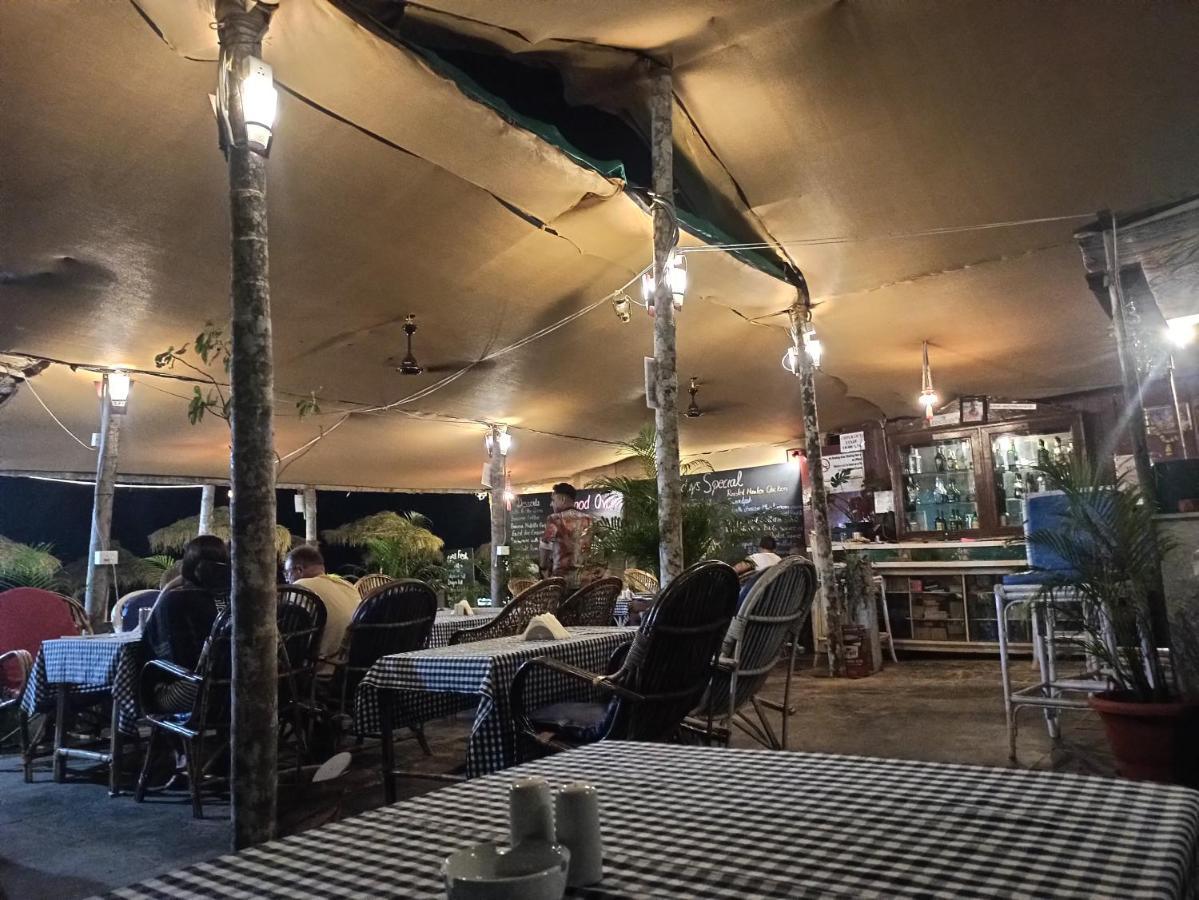 Casa Fiesta Sea Front Beach Huts Patnem Beach Buitenkant foto