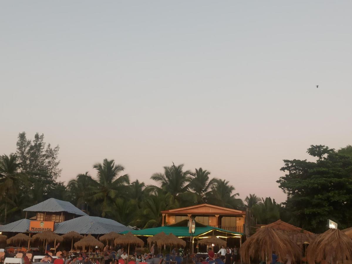 Casa Fiesta Sea Front Beach Huts Patnem Beach Buitenkant foto