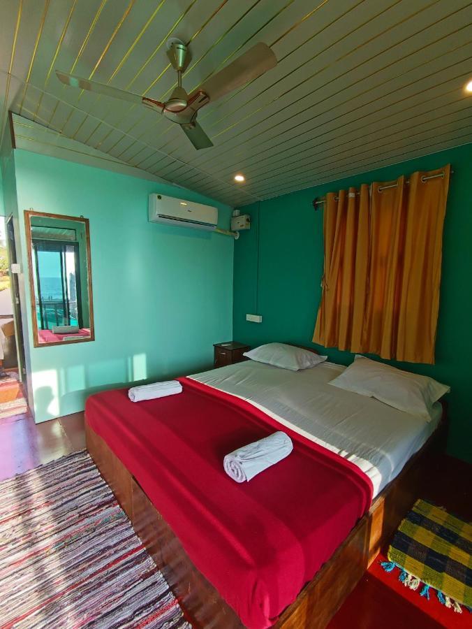 Casa Fiesta Sea Front Beach Huts Patnem Beach Buitenkant foto