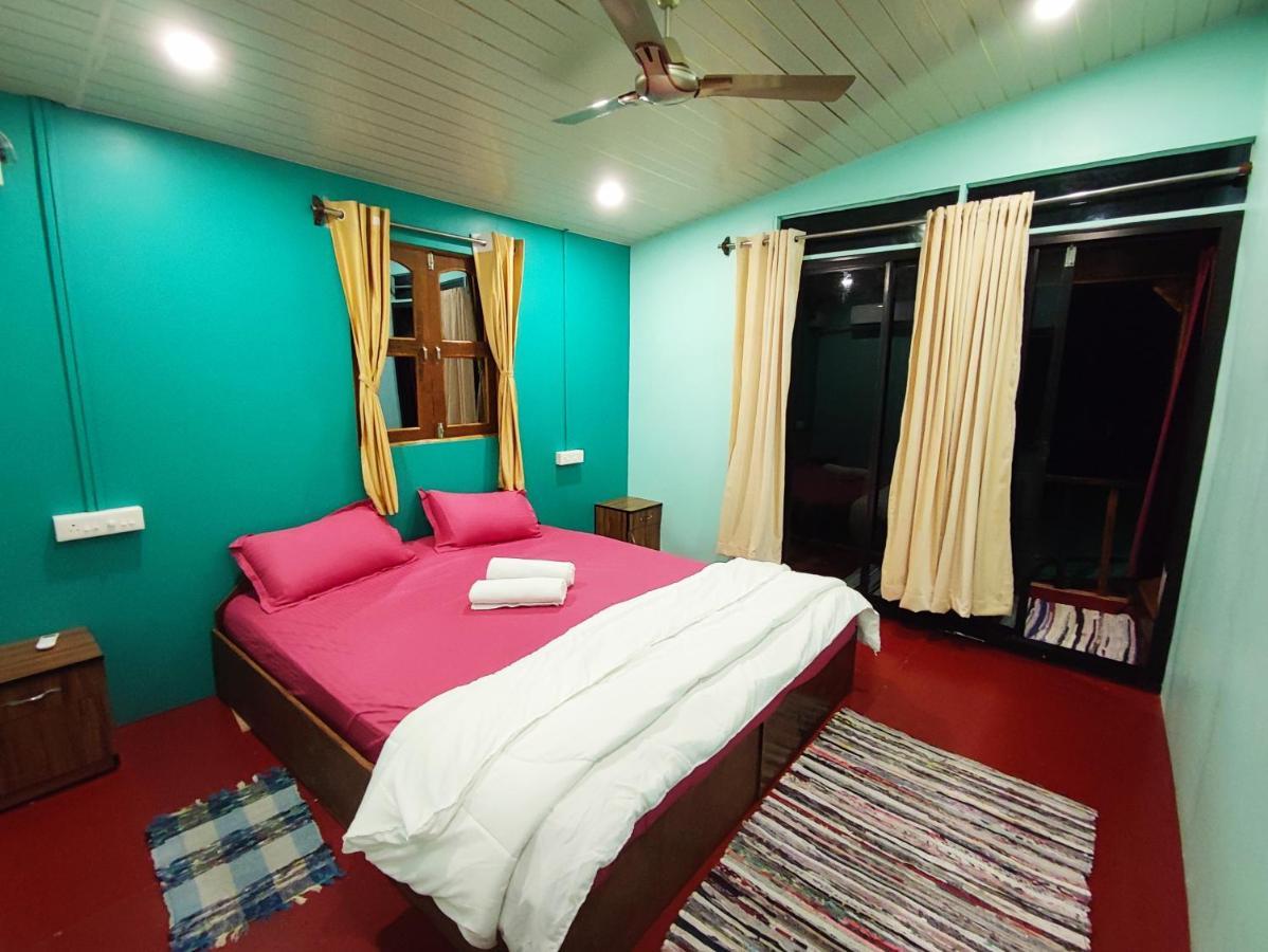 Casa Fiesta Sea Front Beach Huts Patnem Beach Buitenkant foto