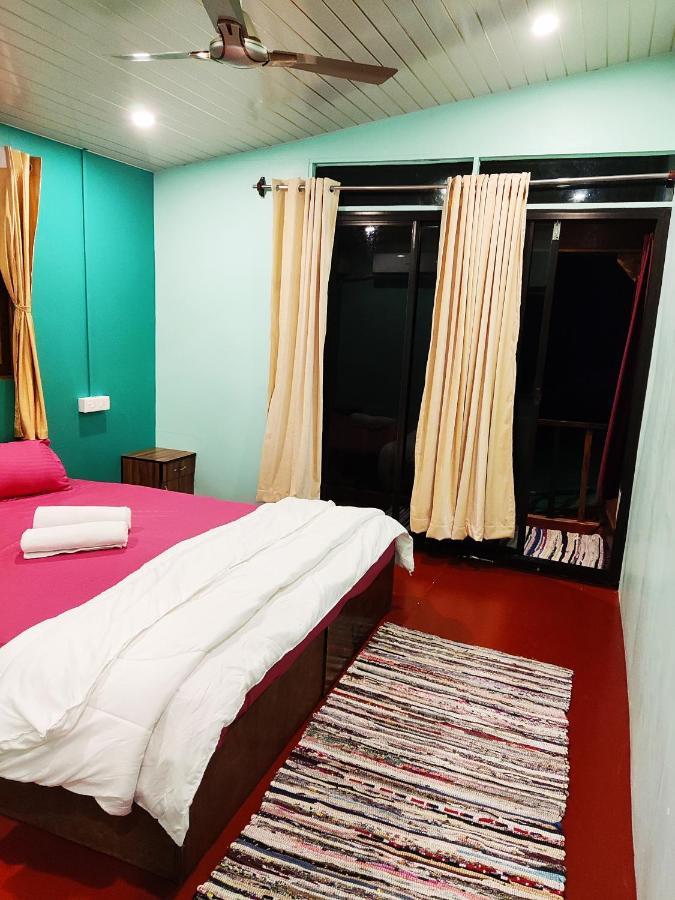 Casa Fiesta Sea Front Beach Huts Patnem Beach Buitenkant foto